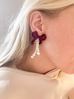 
                  
                    Velvet Bow and Pearl Tassel Earrings
                  
                